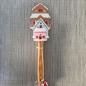 Christmas Gingerbread House Spatula with Wooden Handle Set Of (3). New.